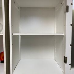 キャビネット　ホワイト　スリム　ガラス扉付きの画像