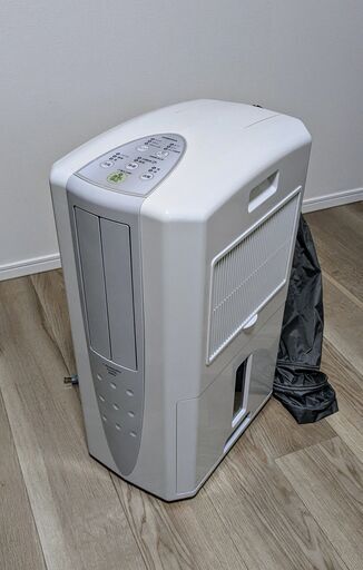 コロナ　どこでもクーラー　冷風・衣類乾燥除湿機　2020年製