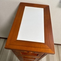 木製キッチンワゴンの画像