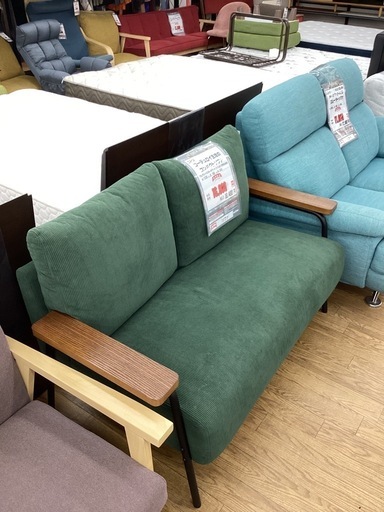 KH-15【新入荷　リサイクル品】ニトリ　コーデュロイ生地のコンパクトソファ　グリーン
