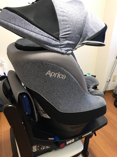 アップリカ チャイルドシート　クルリラ