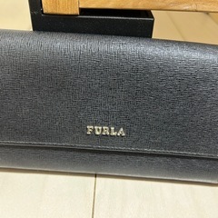FURLAの長財布