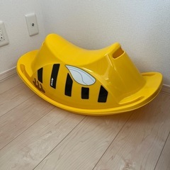 ボーネルンド　ハチ　シーソーの画像