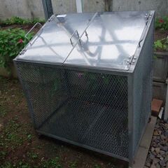 🔴＜価格相談可＞🔴スチール製ゴミ箱（難あり）カラス避けに如何ですか