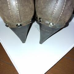 美品ヒールパンプスの画像