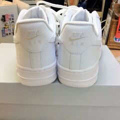 ナイキ エアフォースワン ローカットの画像