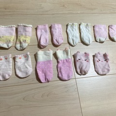 女の子 靴下 ①
