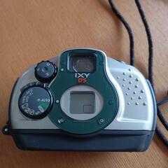 防水カメラ　キヤノン CANON IXY D5 の画像