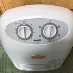 ファンヒーター②　セラミックファンヒーター　1150/1120W  SANYO　R-CF12Cの画像