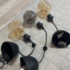 IKEA シーリングライト　おしゃれ　電球
