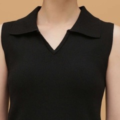 NANO universe　スリットネックカラートップスの画像