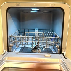 アイリスオーヤマ 食洗機 食器洗い乾燥機 1~3人用 工事不要 4コース 節水 タンク式 コンパクト 上下ノズル洗浄 メーカー保証 ホワイト PZSH-5T-Wの画像