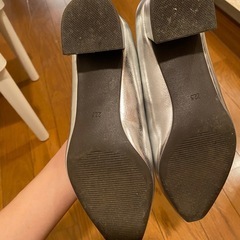 GU パンプス　22.5cmの画像