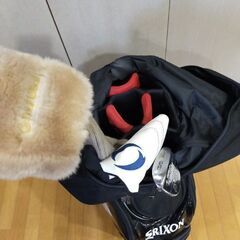 ゴルフバッグ　キャディバッグ　スリクソンの画像