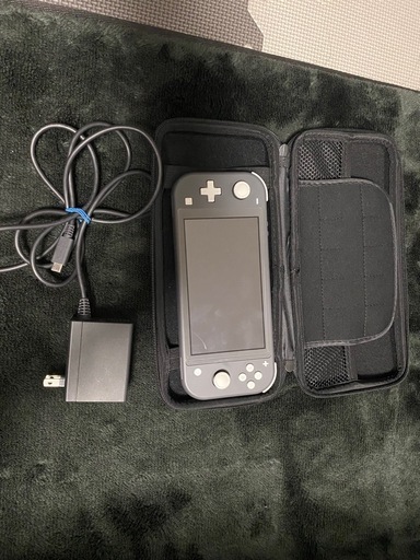 Nintendo Switchライト黒