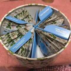 紅茶のセットの画像