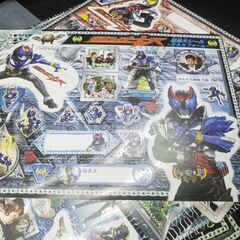 無料　仮面ライダー？？　のシールが沢山出てきました　お子様、マニアへの画像