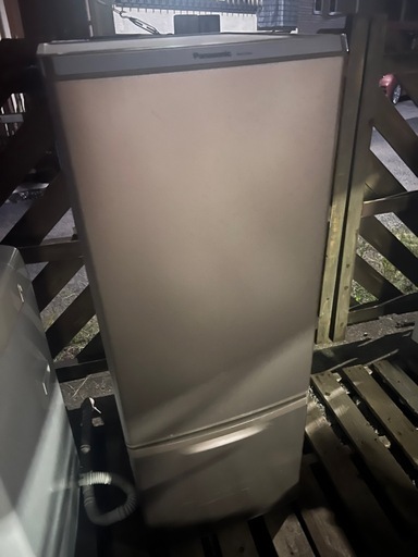 中古★Panasonic 168L 独暮の自炊派にちょっと大きめ。抗菌・脱臭フィルター 冷蔵庫【NR-B179W-T】