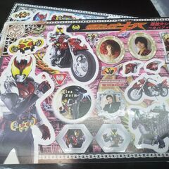 無料　仮面ライダー？？　のシールが沢山出てきました　お子様、マニアへの画像