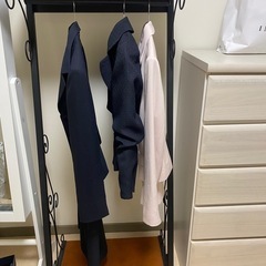今日明日限定ハンガーラック