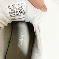プーマ　PUMA スニーカー　白の画像