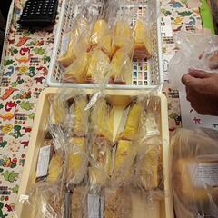 壷屋太平通りNPO就労センターシーフォンケーキと団子販売の画像