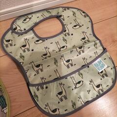 【未使用】お食事エプロン3枚セットの画像