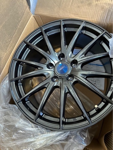 新品　未使用　ホイール　18インチ　velva sport2