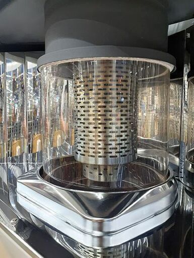使用期間６カ月間のみ!!【2023年製 サンポット 煙突ストーブ KSH-7011RC】最大暖房出力7.00kW カベック 煙突式スト