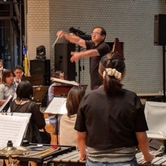 音楽を学べる指揮、指導をします。指揮科修了。全日本吹奏楽コンクールでの指揮経験あり。 − 東京都
