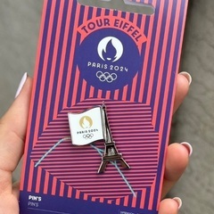 パリオリンピック　限定バッチ　10個限定　完売商品