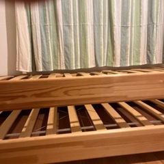 ベッドフレームの画像