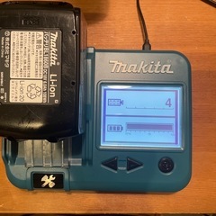 マキタのバッテリー🔋チェックします。一回100円