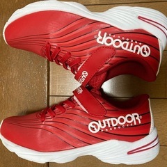 子ども靴　キッズ　スニーカー　赤　２０センチ　OUTDOOR 1度だけ履きましたの画像