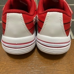 子ども靴　キッズ　スニーカー　赤　２０センチ　OUTDOOR 1度だけ履きましたの画像