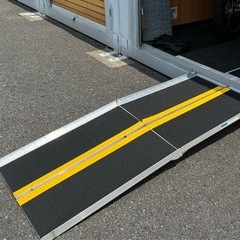 折りたたみスロープの画像