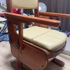 介護椅子、トイレセレクトRはねあげの画像