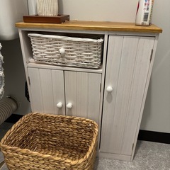 棚、トイレットペーパー収納