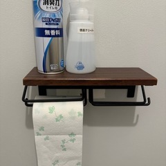 棚、トイレットペーパー収納の画像