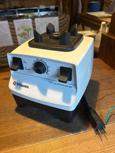 バイタミックスパワーブレンダー　本体のみ