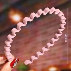 カチューシャ（新品）ピンクの画像