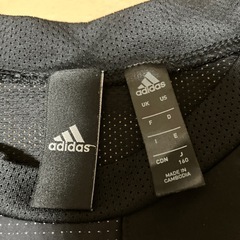 お話中adidas美品アディダス160㎝半袖Tシャツの画像