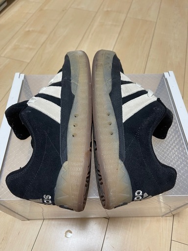 ADIDAS 靴