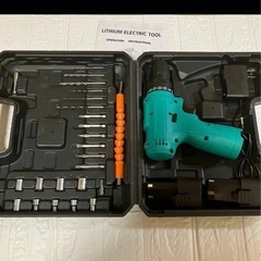 新品⭐️バッテリー2個付き‼️コードレス電動ドライバー 収納ケー...
