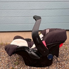 GRACO ベビーシートと取り付け器具