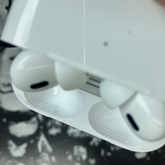 【今月中お取引価格】アップル　エアポッツプロ　第2世代　の画像