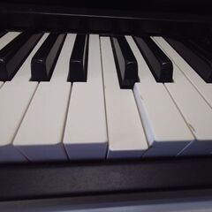 電子ピアノの画像