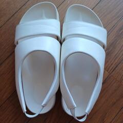 GU メンズ サンダル 25センチの画像