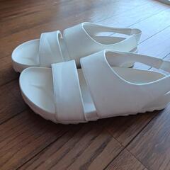GU メンズ サンダル 25センチの画像