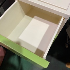 収納ボックス4段の画像